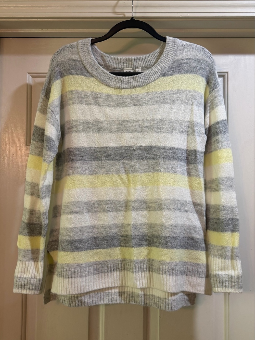 Gap Striped Crewneck Women's Sweater in Yellow, Gray & Cream Size Medium